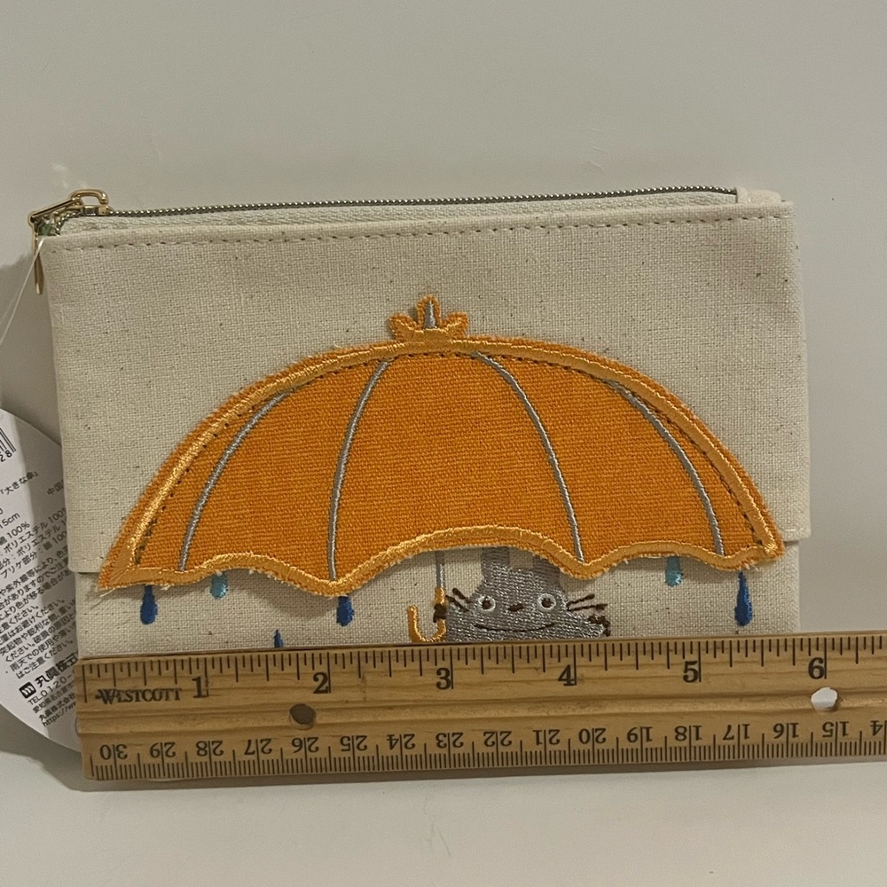 My Neighbor Totoro Tissue Holder/Small Embroidered Pouch - Picture 6 of 7